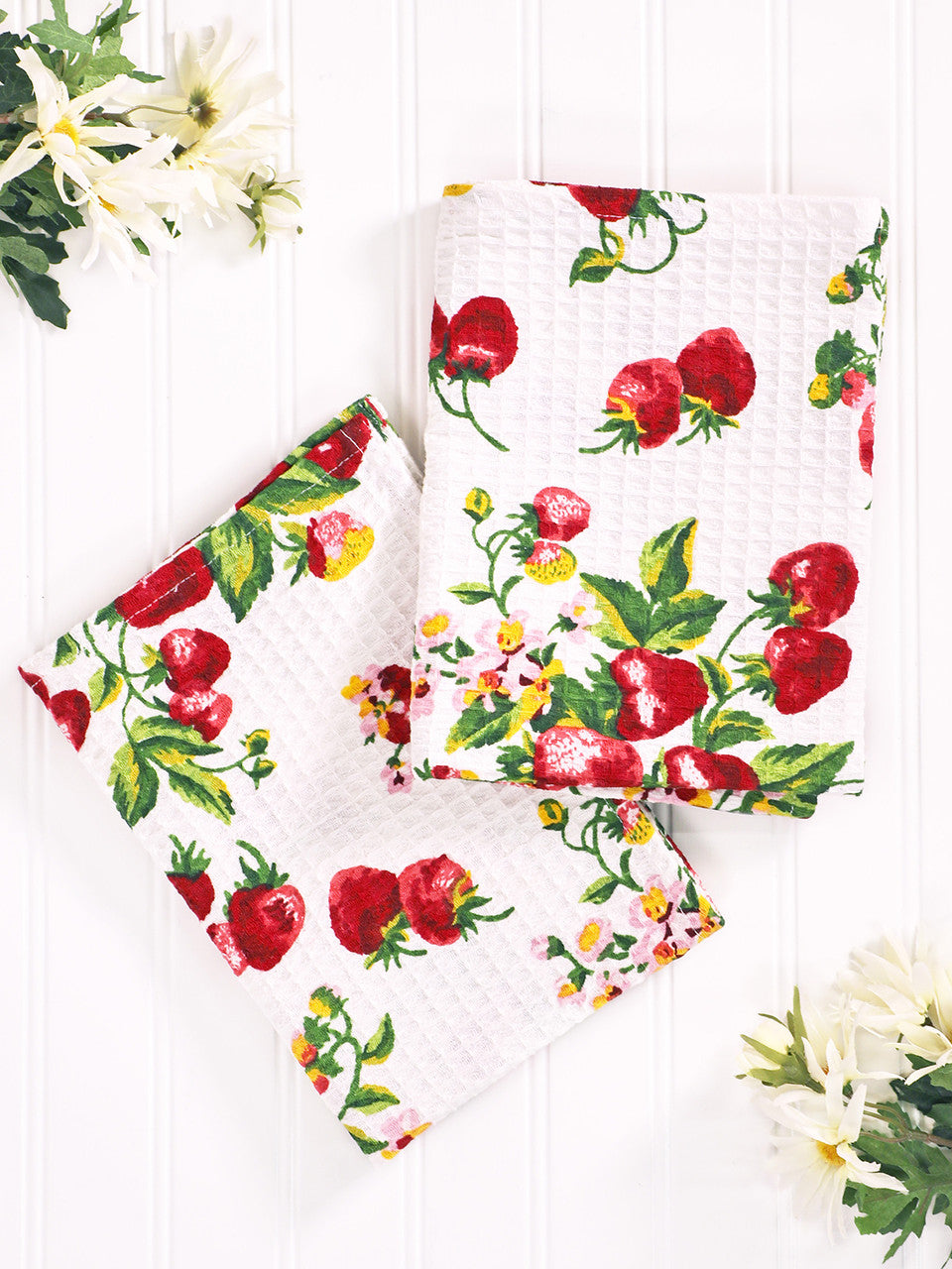 April Cornell Strawberry Basket Tea Towel - White