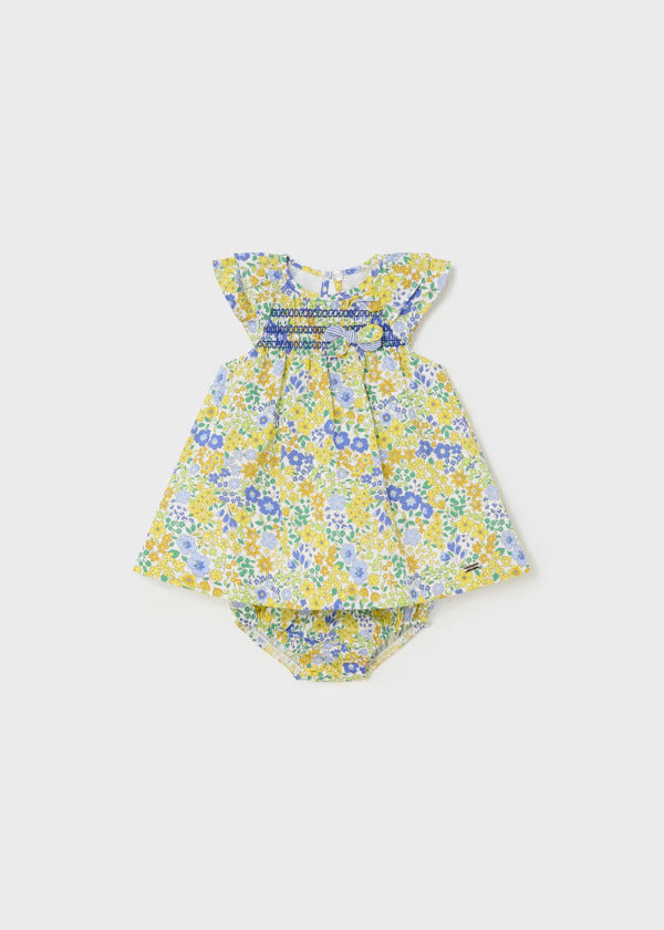 XINYOU Summer 2021 Baby Girls Baby Dress Set Short Frozen Beach Skirt With  Grid Stripe, Casual Top For Teens Outwear Q0716 From Sihuai04, $11.94