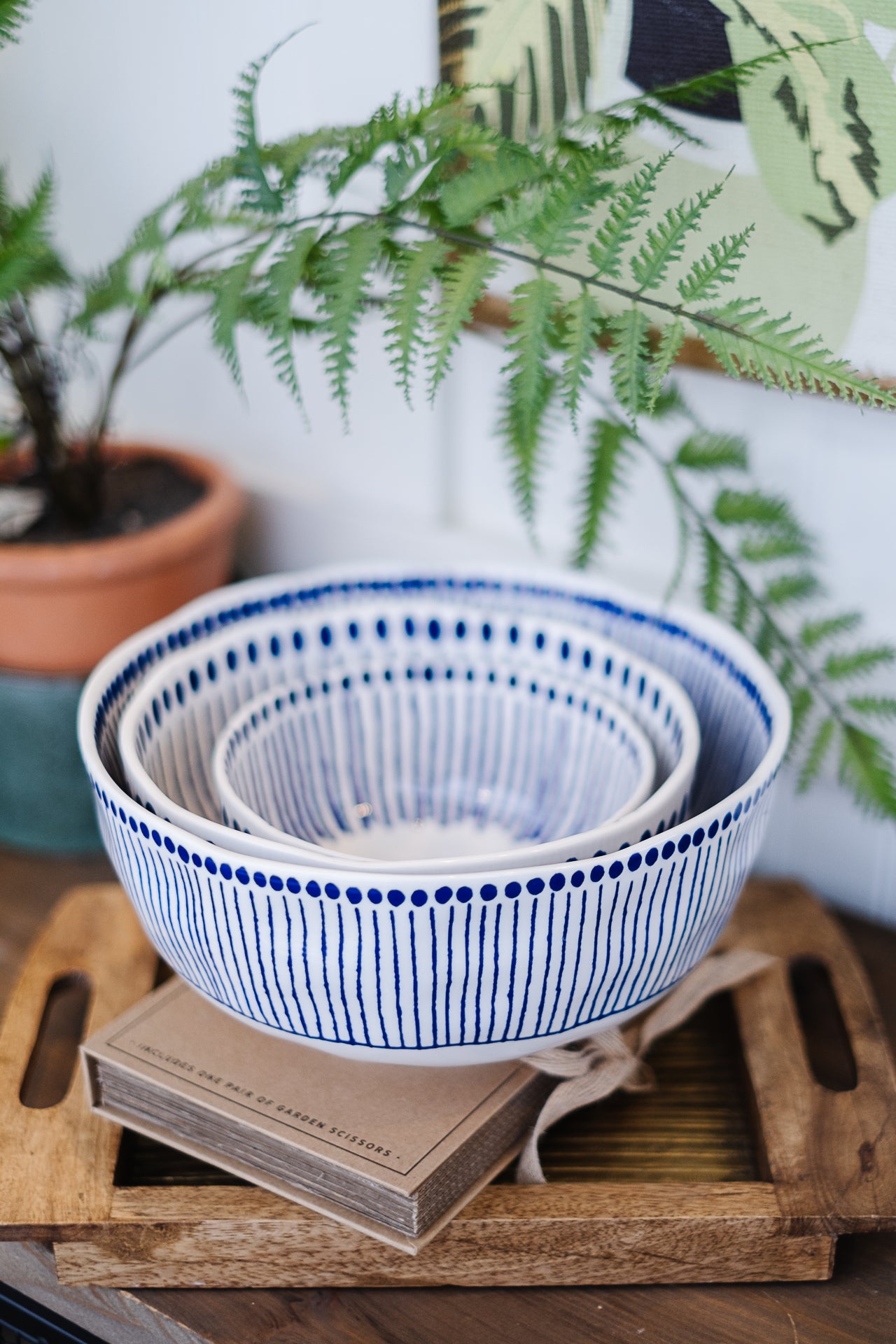 9.5 Large Mixing Bowl (sprout), Danica Heirloom